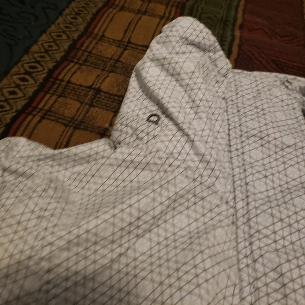 Bench Windbreaker - Picture 3 of 6